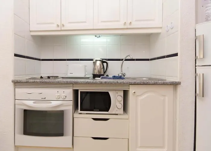 Santa Maria 65 - Two Bed Адехе